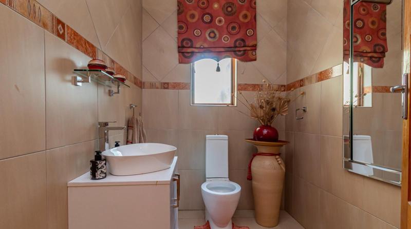 5 Bedroom Property for Sale in Magaliesberg Country Estate Gauteng