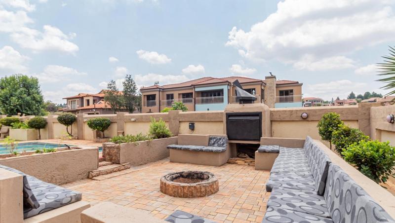 5 Bedroom Property for Sale in Magaliesberg Country Estate Gauteng