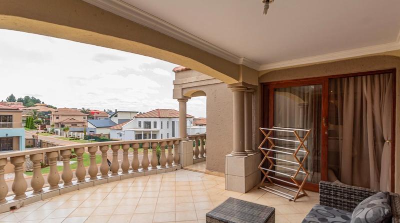 5 Bedroom Property for Sale in Magaliesberg Country Estate Gauteng