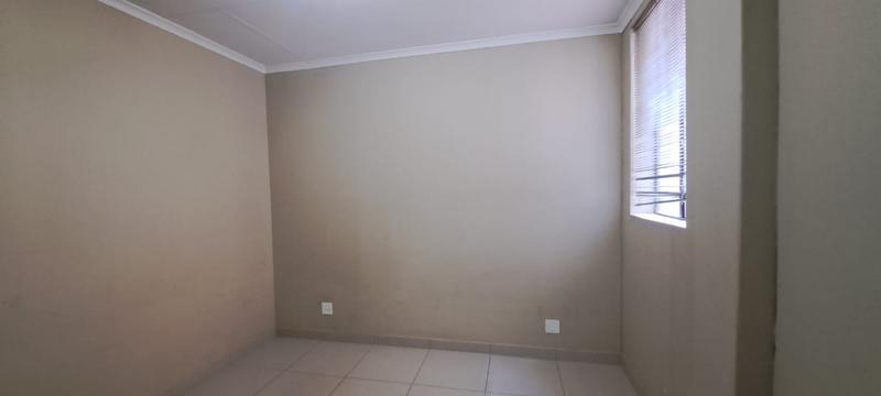 1 Bedroom Property for Sale in Braamfontein Gauteng