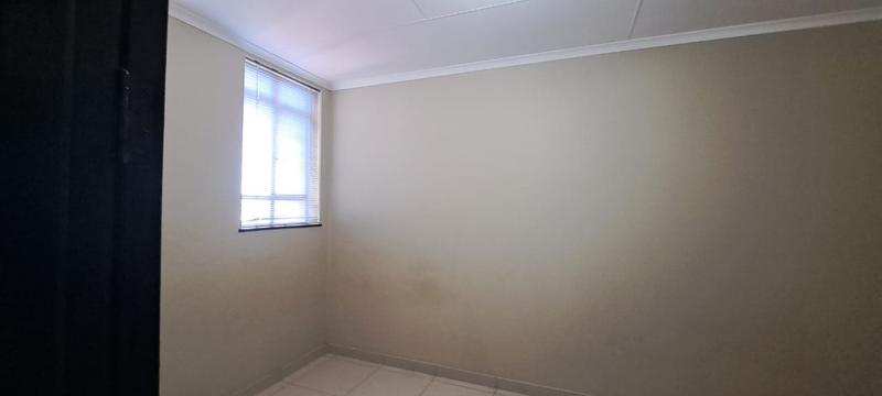 1 Bedroom Property for Sale in Braamfontein Gauteng
