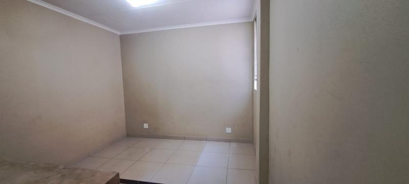 1 Bedroom Property for Sale in Braamfontein Gauteng