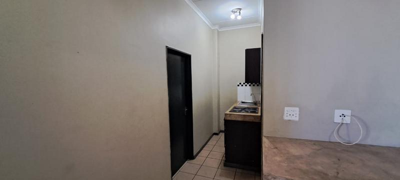 1 Bedroom Property for Sale in Braamfontein Gauteng