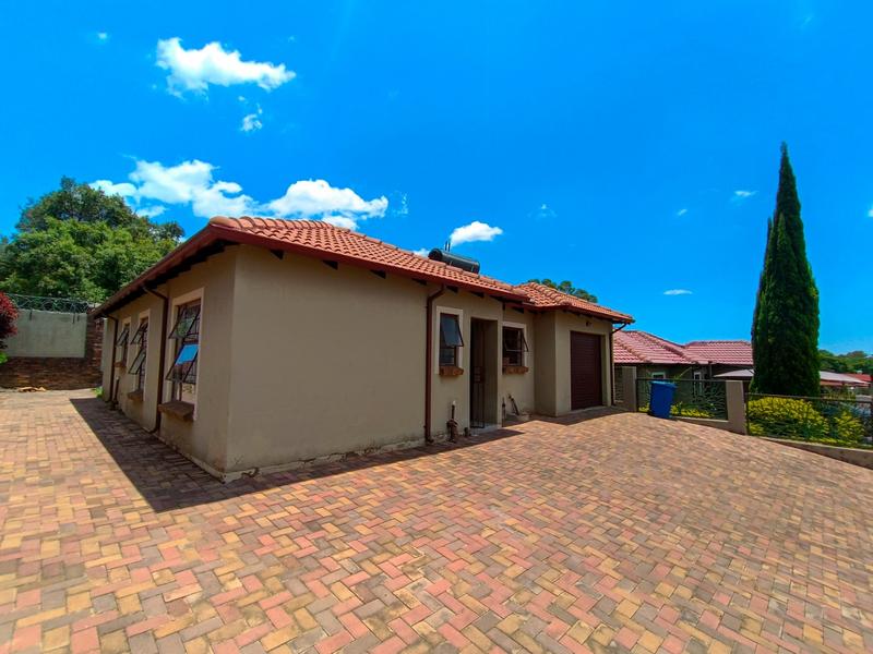 3 Bedroom Property for Sale in Heatherview Gauteng