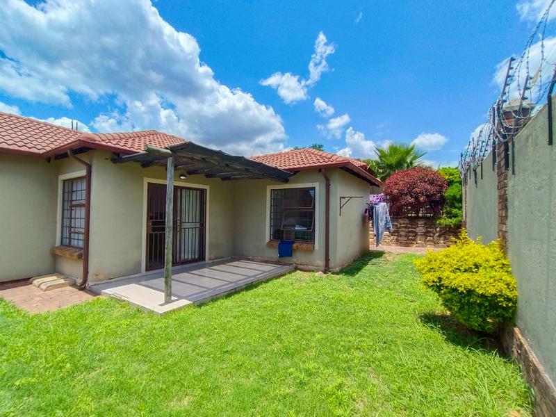3 Bedroom Property for Sale in Heatherview Gauteng