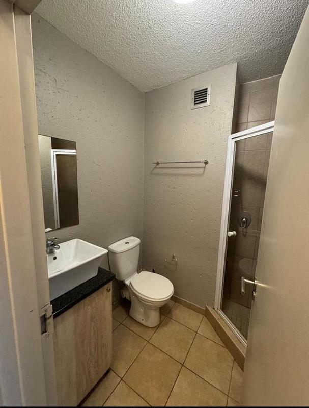 1 Bedroom Property for Sale in Hillcrest Gauteng