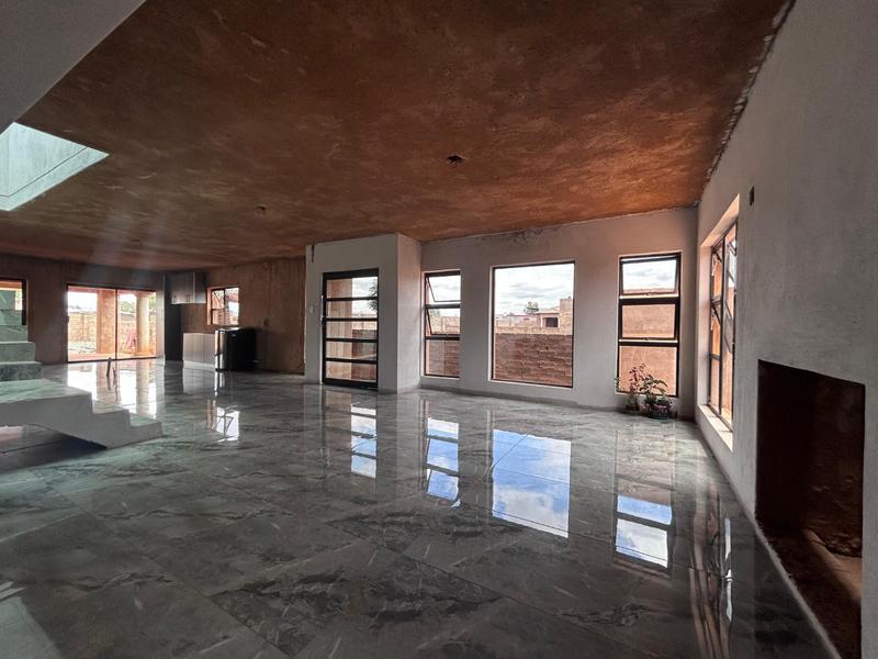 5 Bedroom Property for Sale in Klipfontein Gauteng