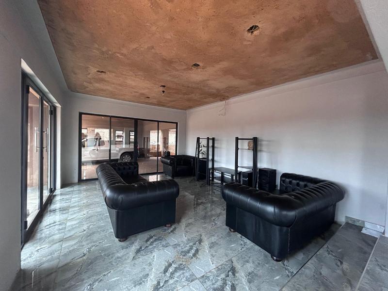 5 Bedroom Property for Sale in Klipfontein Gauteng