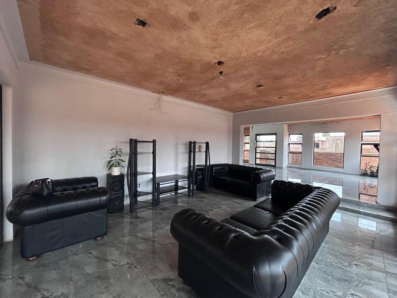 5 Bedroom Property for Sale in Klipfontein Gauteng
