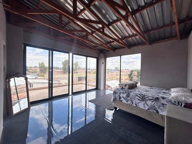 5 Bedroom Property for Sale in Klipfontein Gauteng