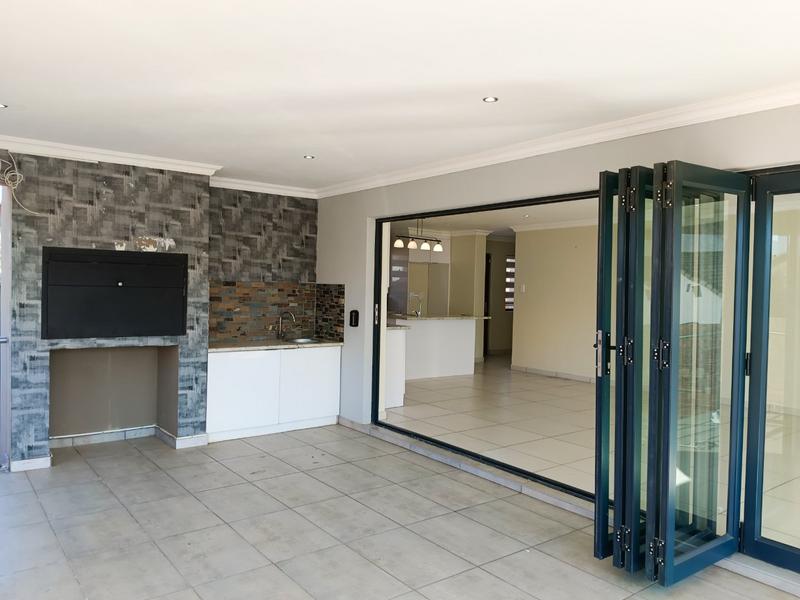 3 Bedroom Property for Sale in Olympus AH Gauteng