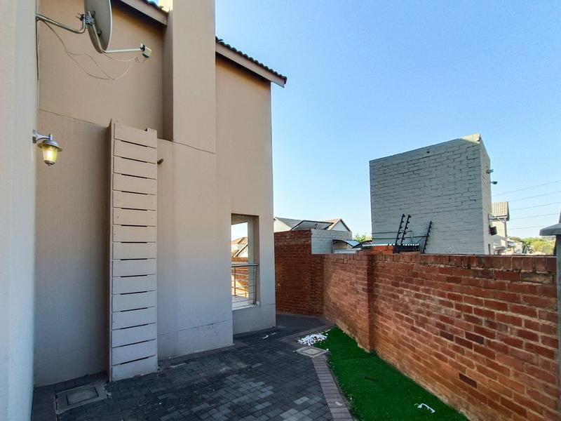 3 Bedroom Property for Sale in Olympus AH Gauteng
