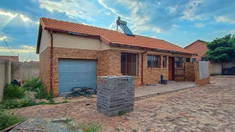 3 Bedroom Property for Sale in Philip Nel Park Gauteng