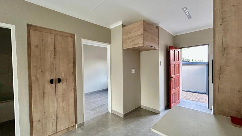 2 Bedroom Property for Sale in Pretoria North Gauteng