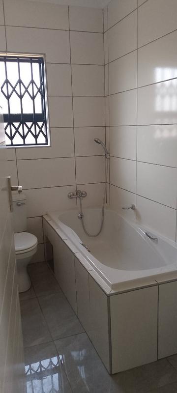 2 Bedroom Property for Sale in Pretoria North Gauteng