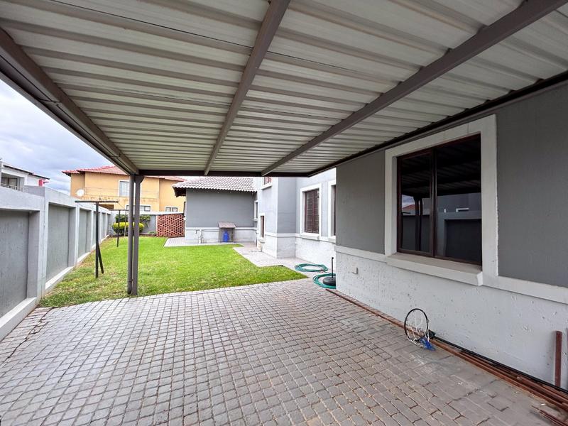 5 Bedroom Property for Sale in Savannah Country Estate Gauteng
