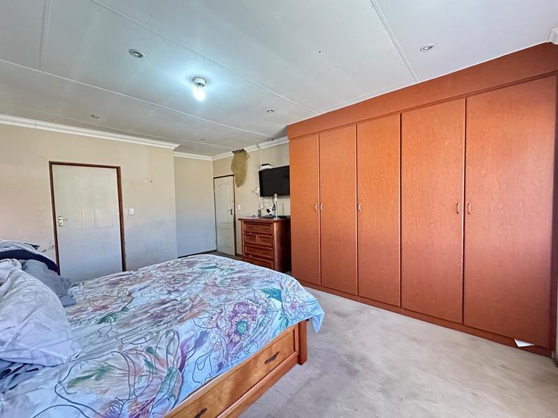 5 Bedroom Property for Sale in Savannah Country Estate Gauteng