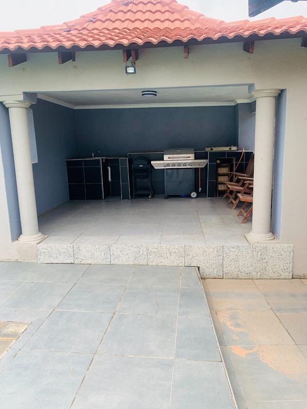 4 Bedroom Property for Sale in Savannah Country Estate Gauteng
