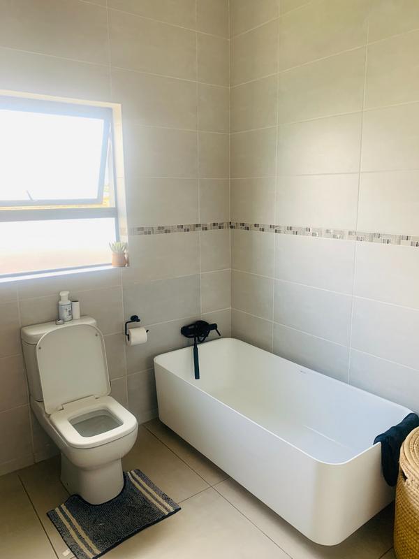 5 Bedroom Property for Sale in Savannah Country Estate Gauteng