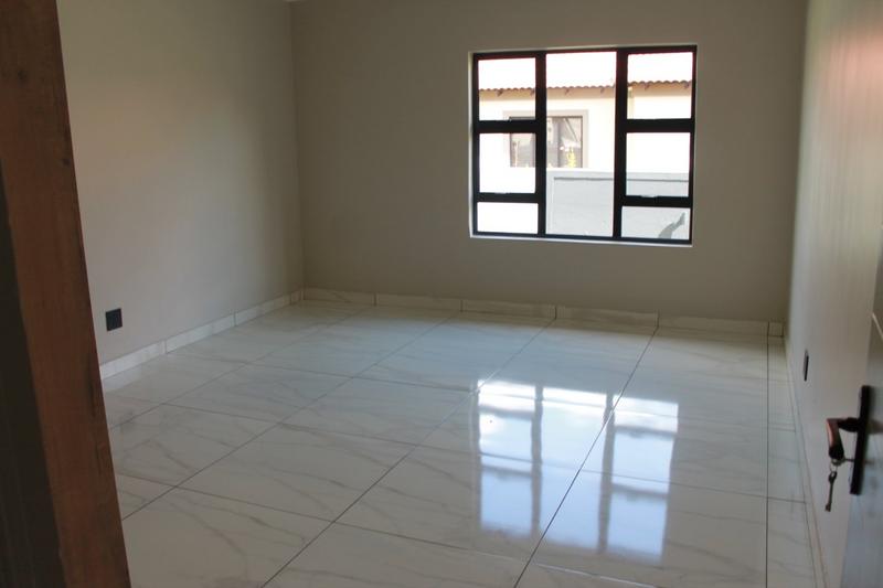 5 Bedroom Property for Sale in Savannah Country Estate Gauteng