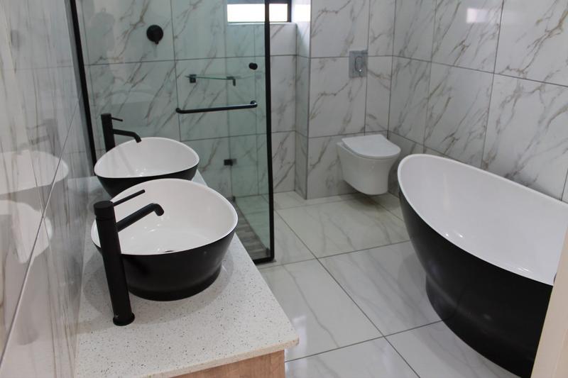 5 Bedroom Property for Sale in Savannah Country Estate Gauteng