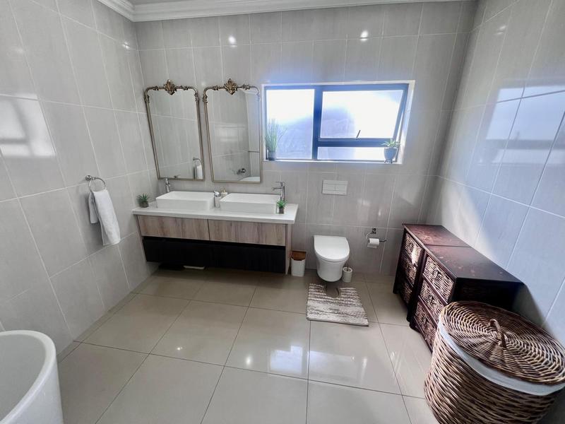 8 Bedroom Property for Sale in Savannah Country Estate Gauteng