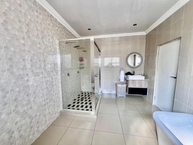 8 Bedroom Property for Sale in Savannah Country Estate Gauteng