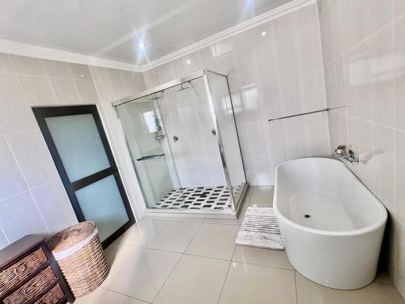 8 Bedroom Property for Sale in Savannah Country Estate Gauteng