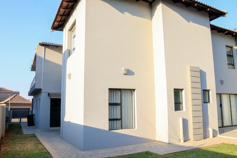 8 Bedroom Property for Sale in Savannah Country Estate Gauteng