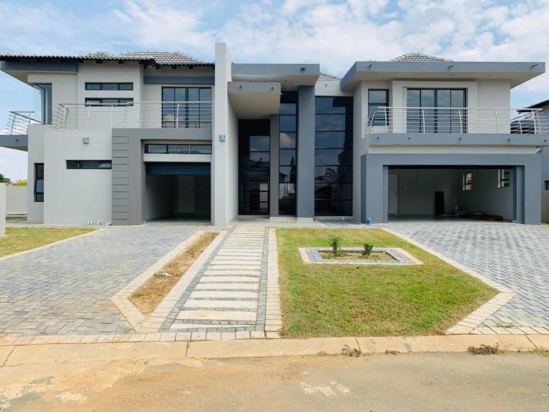 8 Bedroom Property for Sale in Savannah Country Estate Gauteng