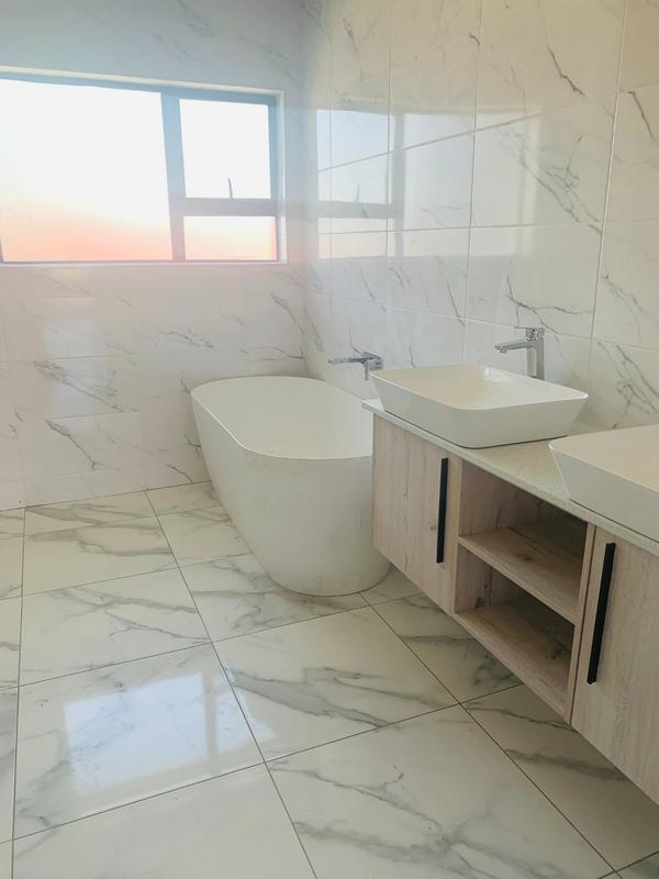 5 Bedroom Property for Sale in Savannah Country Estate Gauteng