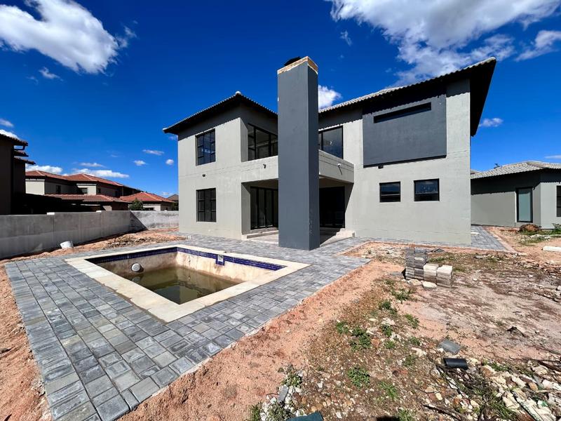 5 Bedroom Property for Sale in Savannah Country Estate Gauteng