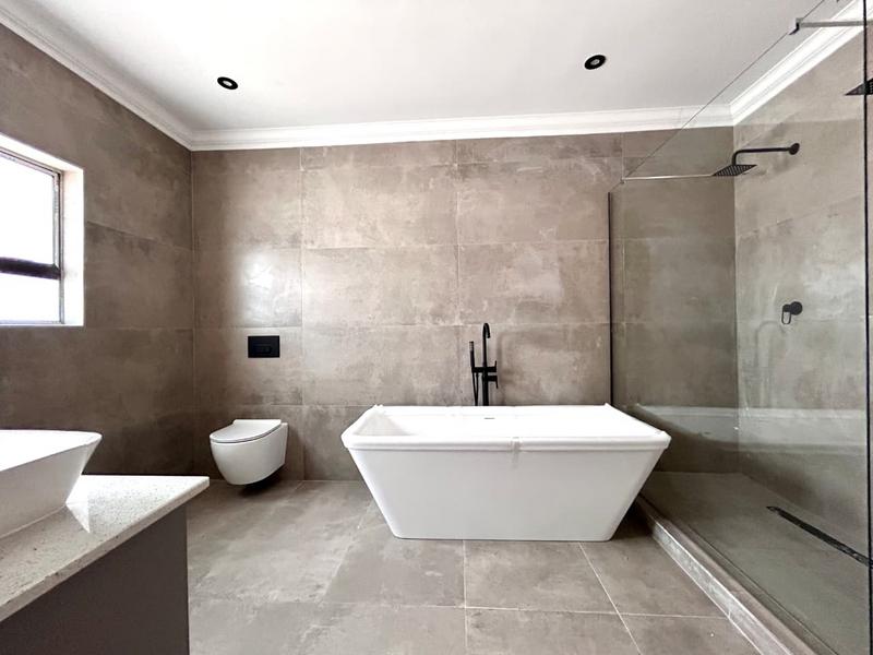 5 Bedroom Property for Sale in Savannah Country Estate Gauteng