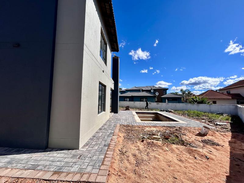 5 Bedroom Property for Sale in Savannah Country Estate Gauteng