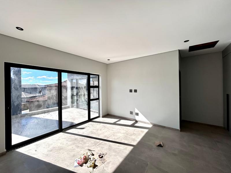5 Bedroom Property for Sale in Savannah Country Estate Gauteng