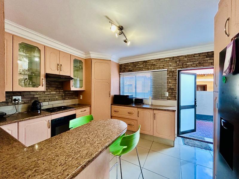 6 Bedroom Property for Sale in Savannah Country Estate Gauteng