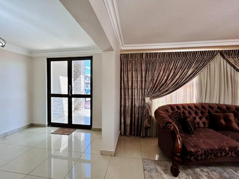 6 Bedroom Property for Sale in Savannah Country Estate Gauteng
