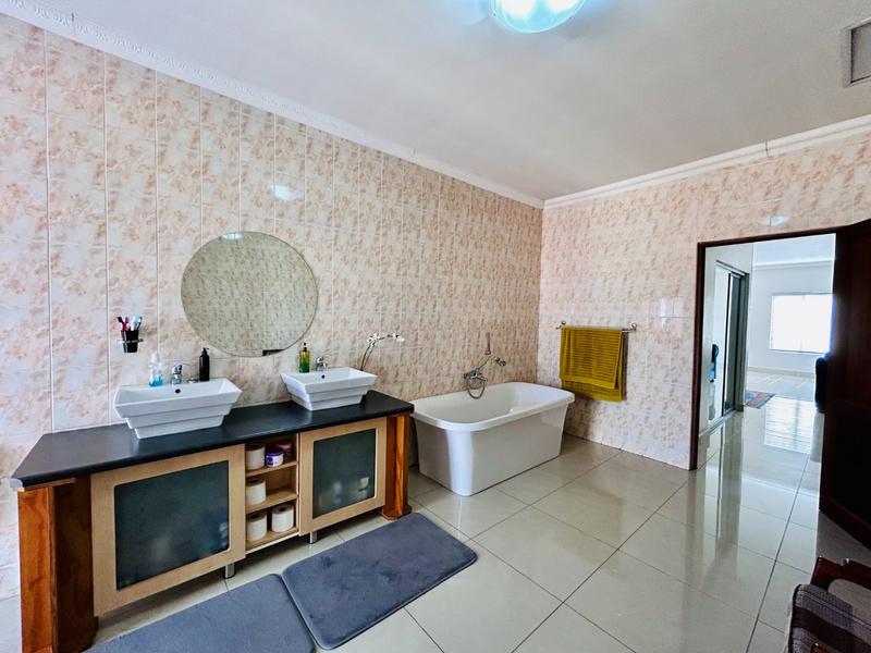 6 Bedroom Property for Sale in Savannah Country Estate Gauteng
