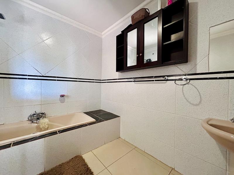 6 Bedroom Property for Sale in Savannah Country Estate Gauteng