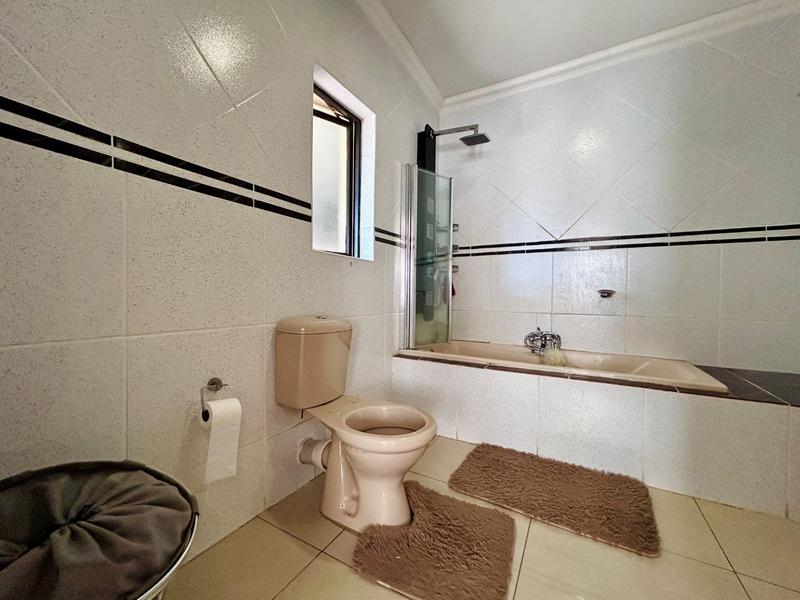 6 Bedroom Property for Sale in Savannah Country Estate Gauteng