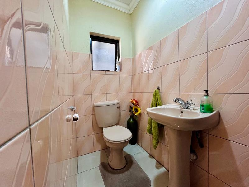 6 Bedroom Property for Sale in Savannah Country Estate Gauteng