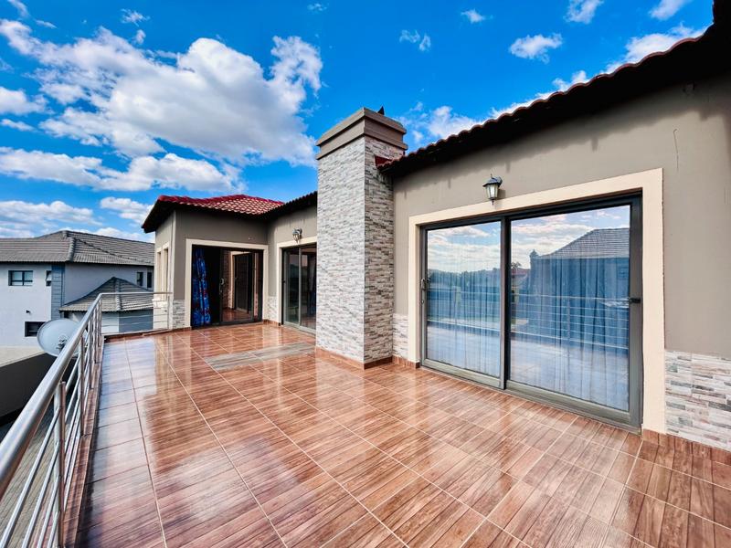 6 Bedroom Property for Sale in Savannah Country Estate Gauteng