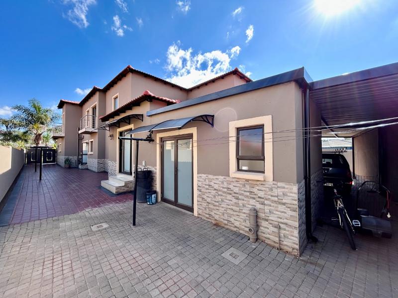 6 Bedroom Property for Sale in Savannah Country Estate Gauteng