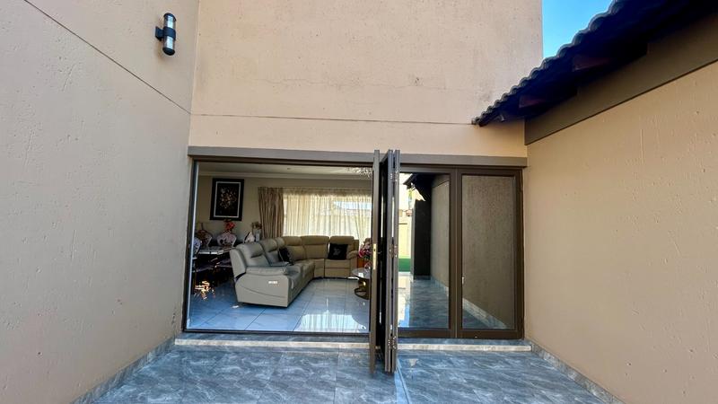 4 Bedroom Property for Sale in Savannah Country Estate Gauteng