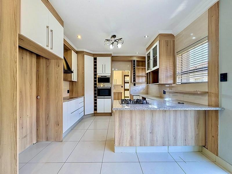 5 Bedroom Property for Sale in Savannah Country Estate Gauteng