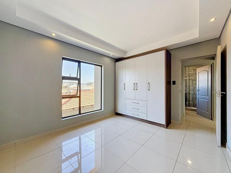 5 Bedroom Property for Sale in Savannah Country Estate Gauteng