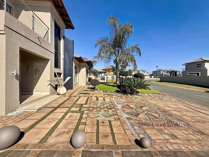 5 Bedroom Property for Sale in Savannah Country Estate Gauteng