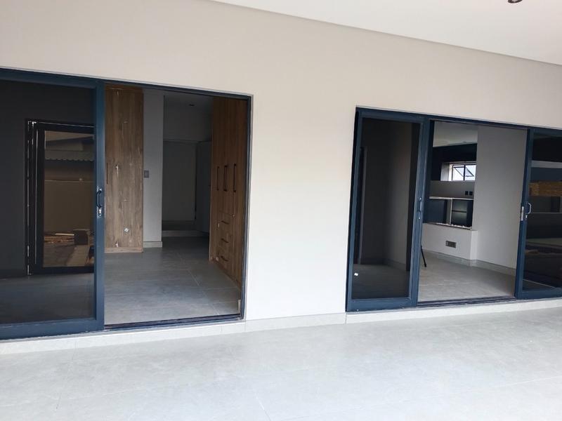 6 Bedroom Property for Sale in Six Fountains Estate Gauteng
