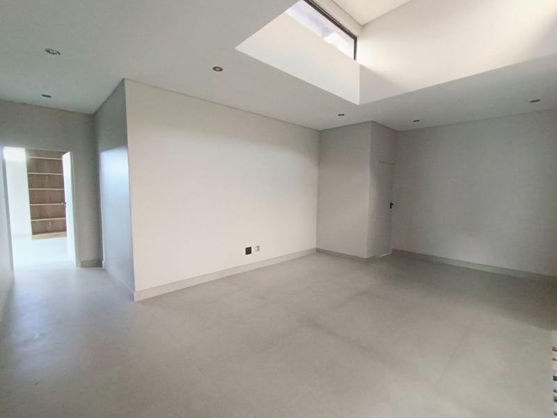 6 Bedroom Property for Sale in Six Fountains Estate Gauteng