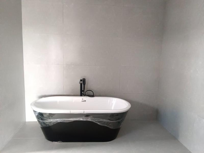 6 Bedroom Property for Sale in Six Fountains Estate Gauteng